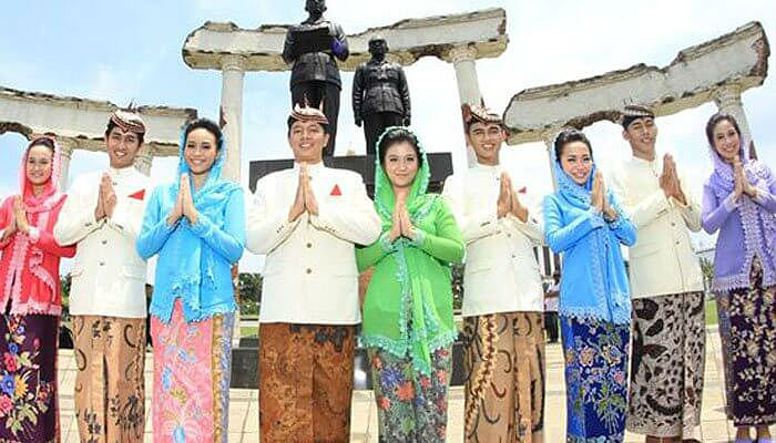 Jenis Pakaian  Adat  Jawa Timur Pesa an Madura Model 